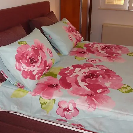 Sea View アパート ツァヴタット